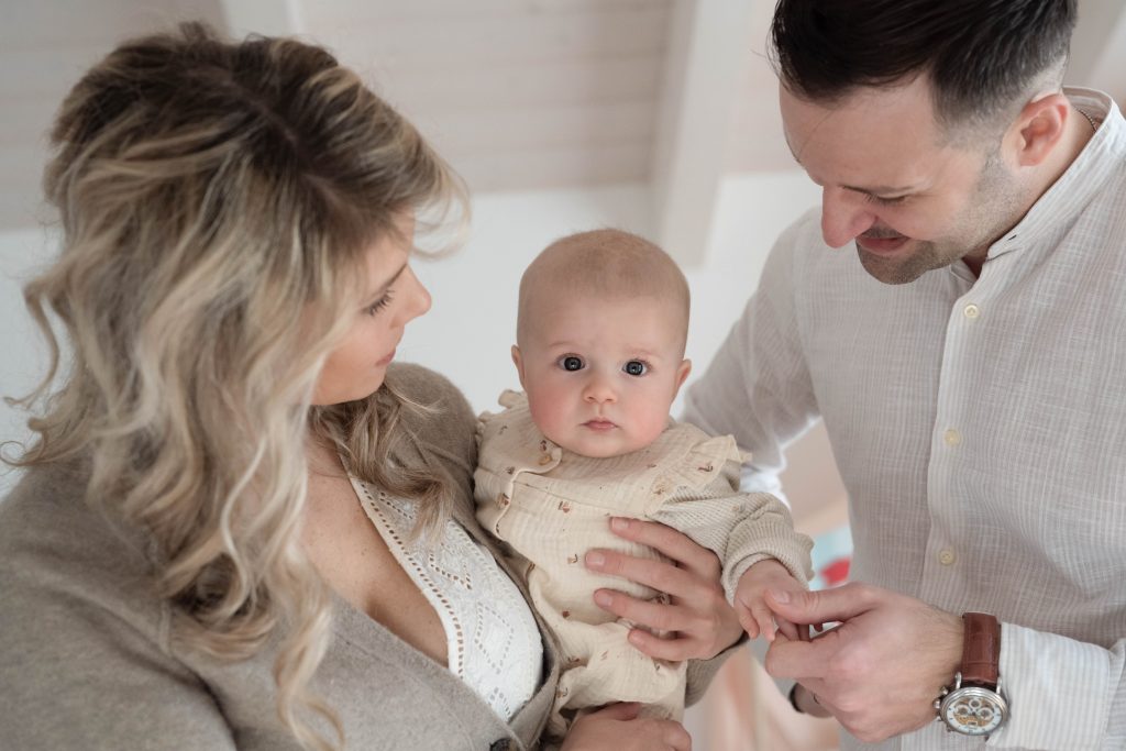 Baby Fotografie Kinderfotografie Familien Fotografie Basel Zürich. Besondere Emotionen und Momente